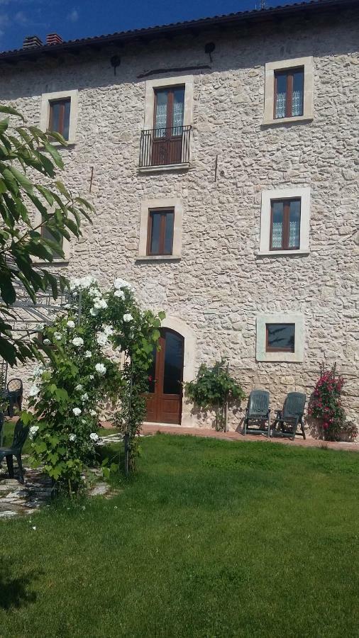 Villa Alloggi Agrituristici Antica Dimora San Demetrio ne' Vestini Exterior foto